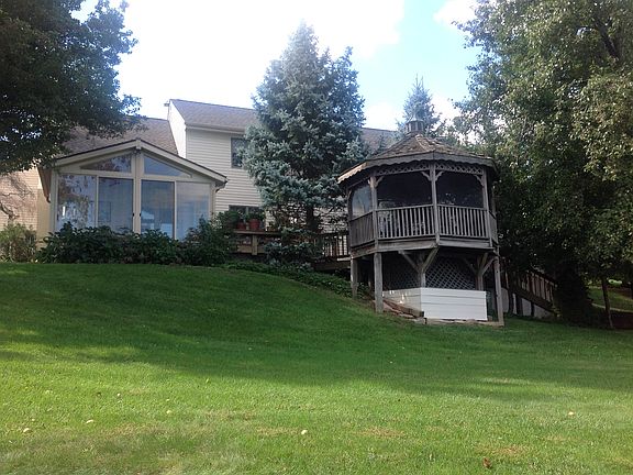 2nd image of 368 Harshaw Dr