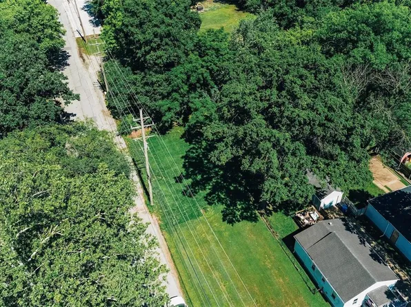 907 Marshall Rd, Valley Park, MO 63088