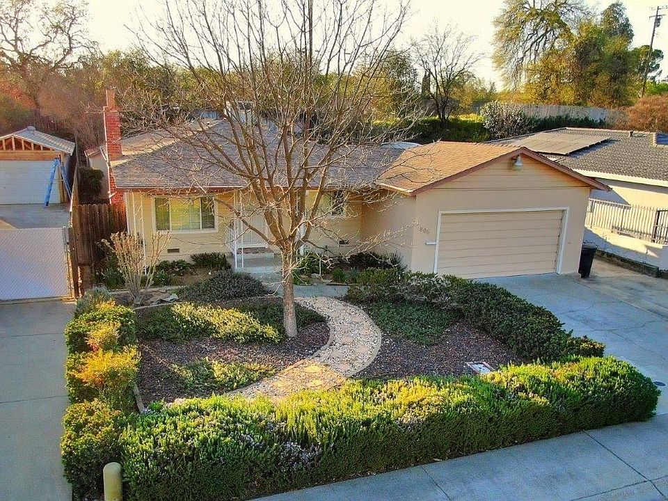1st image of 806 Elisa Way