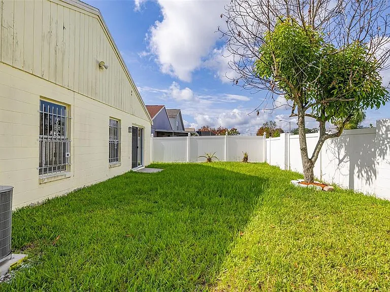 11218 Worley Ave — Photo 41