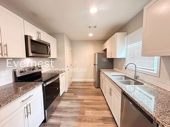 3rd image of 1928 Grant Rd SW