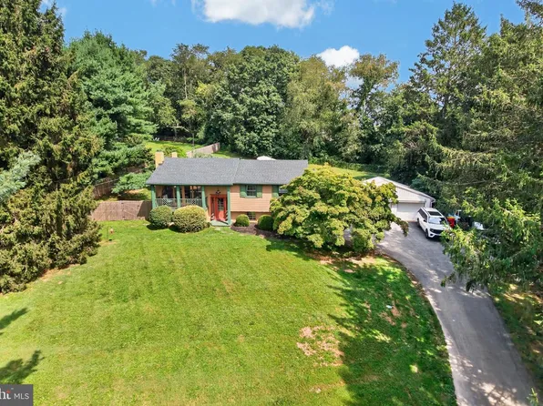 625 Locust Grove Rd, West Chester, PA 19382