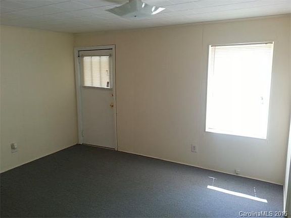 3rd image of 1205 W 10th Ave