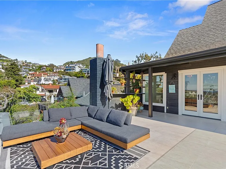 739 Manzanita Dr — Photo 4