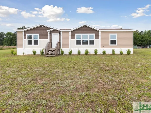 827 Bell Road, Ellabell, GA 31308
