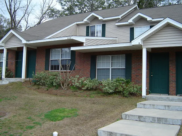 2525 Hartsfield Rd #4 — Photo 6