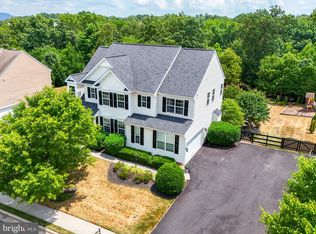 13389 Eagles Rest Dr, Leesburg, VA 20176