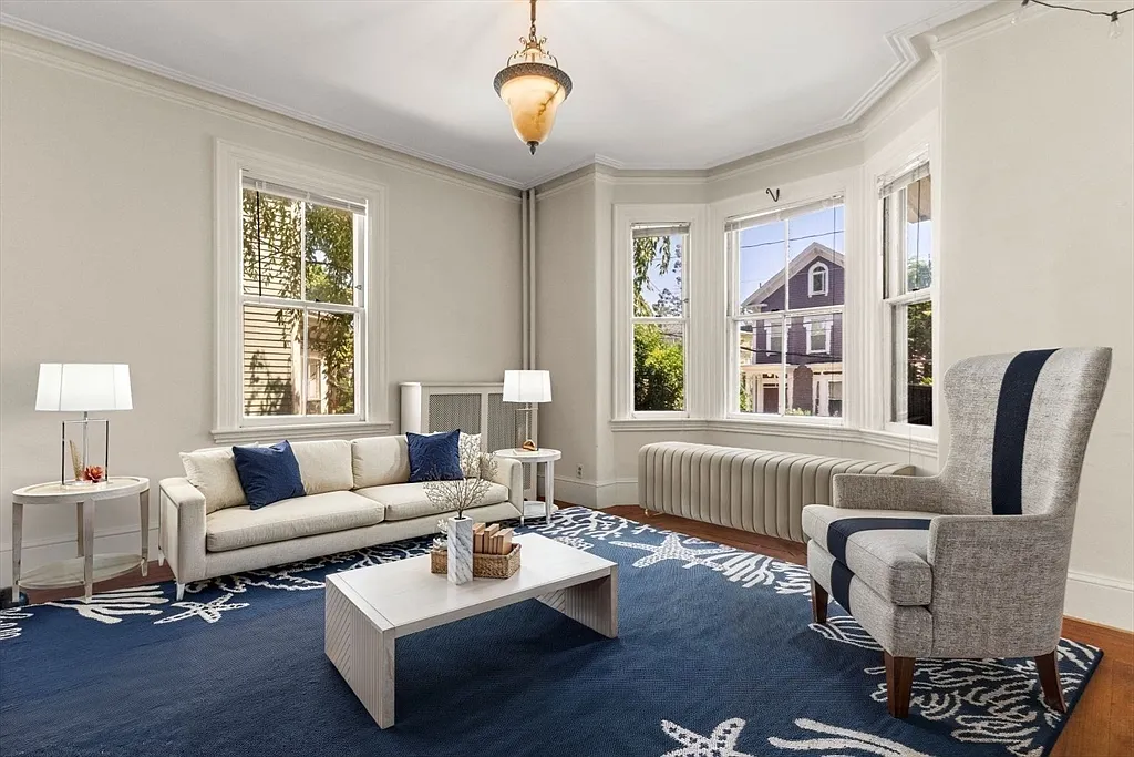 2 bed, 1.0 bath, 1200 sqft, $3,100 — Photo 3