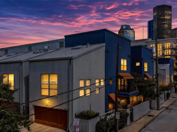 840 Robin St, Houston, TX 77019