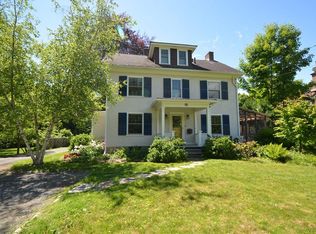 54 Snell St, Amherst, MA 01002
