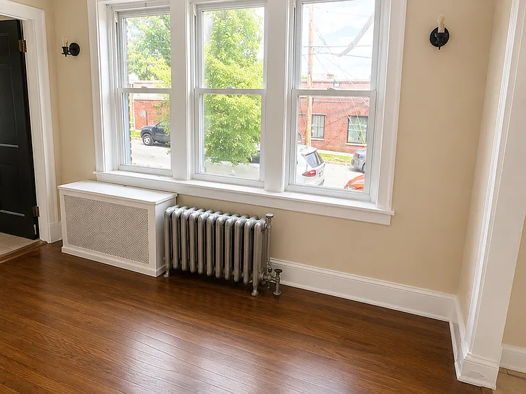 176 Lafayette St — Photo 1