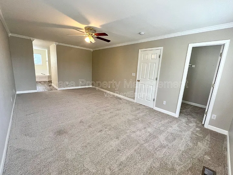 22192 Pebble Brook Ln — Photo 17
