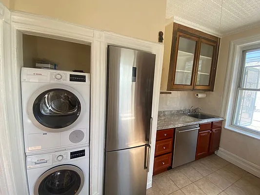 Rented by Dwell Residential Inc | media 15