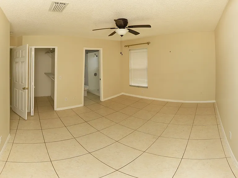 Master Bedroom V1 (With walk in Closet)