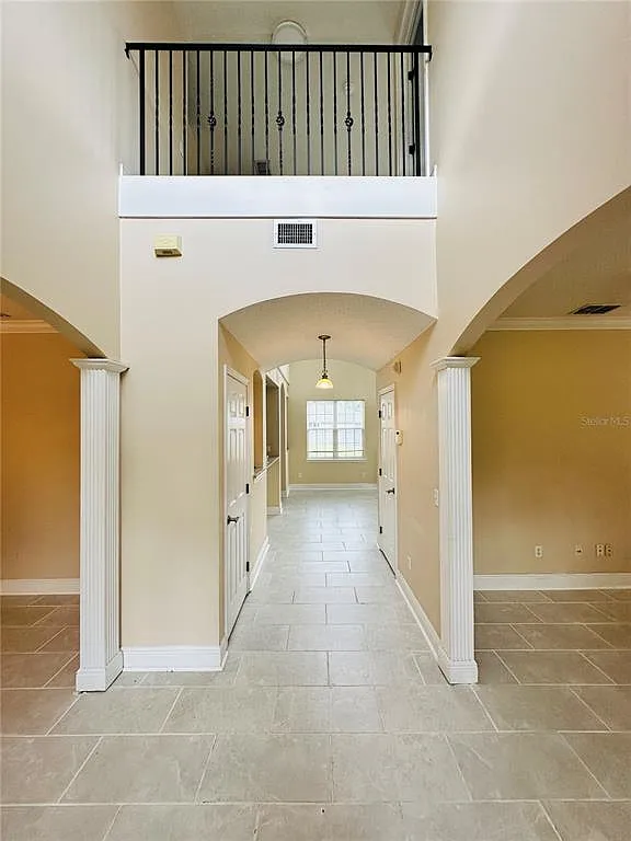 4 bed, 2.5 bath, 2483 sqft, $2,900 — Photo 4