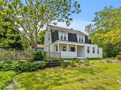 1384 Kingstown Rd, South Kingstown, RI, 02879