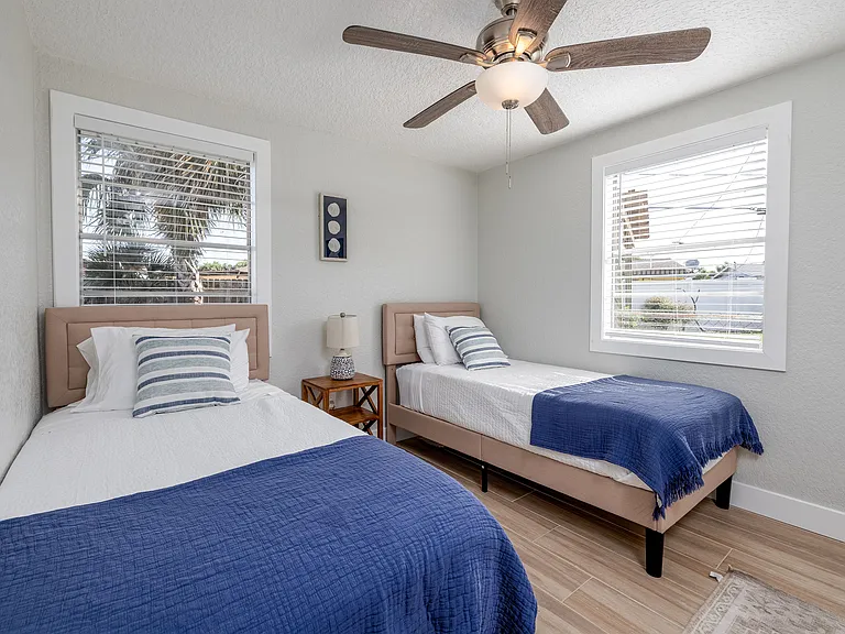 54 Rivershore Dr — Photo 14