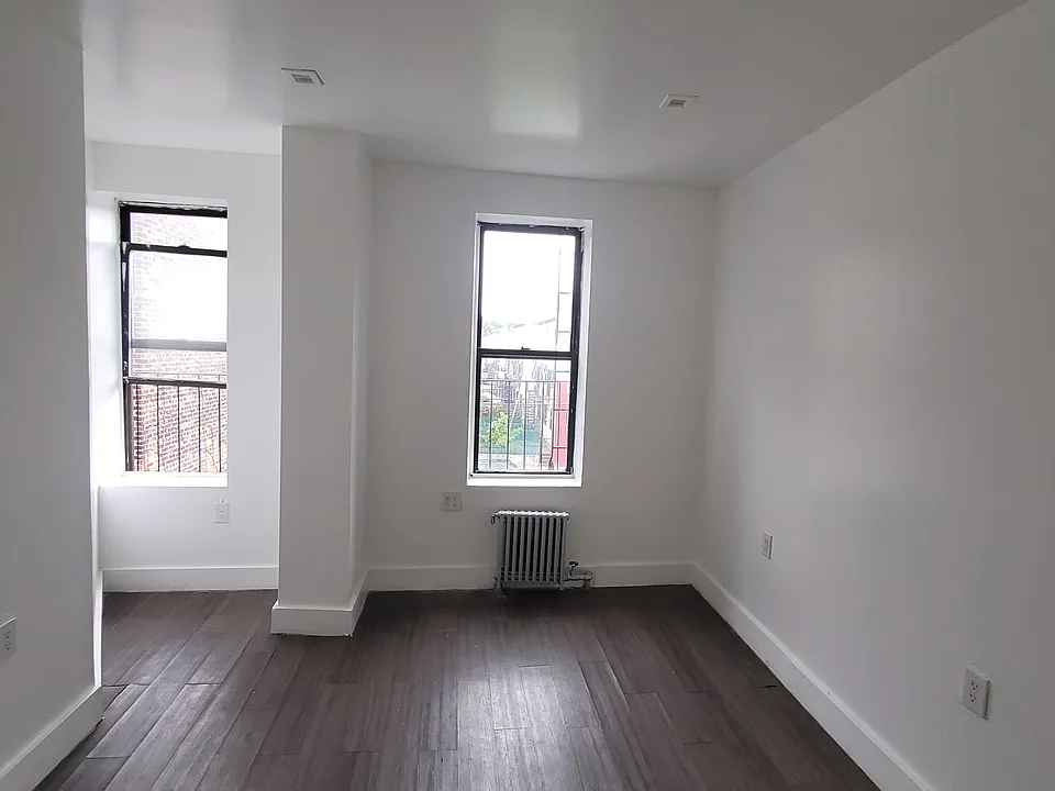 3007 3rd Ave #3