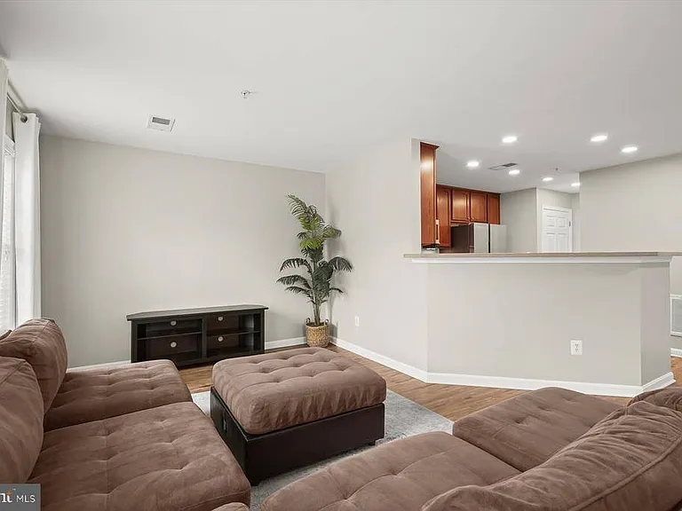 11214 Wortham Crest Cir — Photo 15