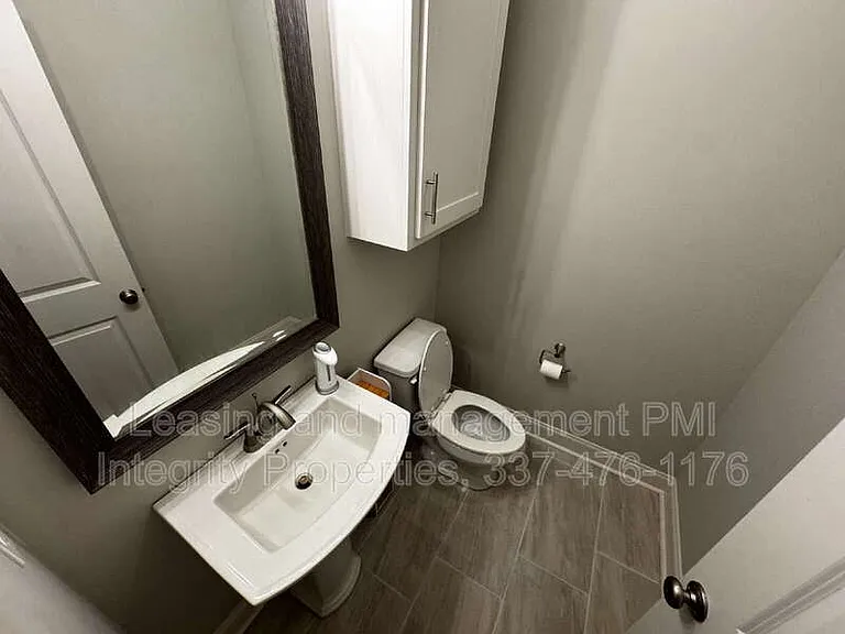 200 Tennyson Dr — Photo 26