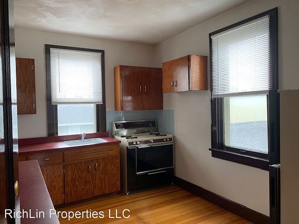 322 West Main Apartments Mascoutah, IL Zillow