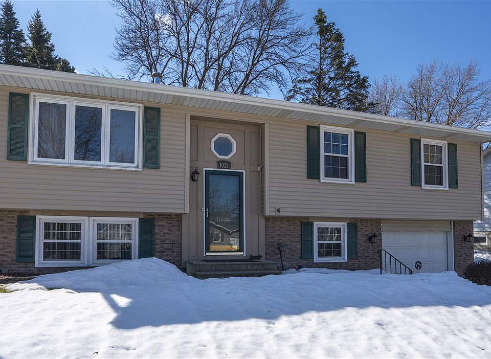 1st image of 1021 Calumett Dr