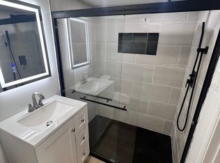 320 Loney St FLOOR 1, Philadelphia, PA 19111