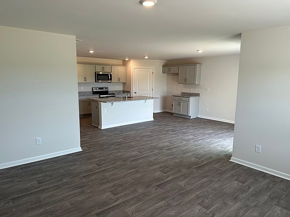 2nd image of 1193 Fowler Dr