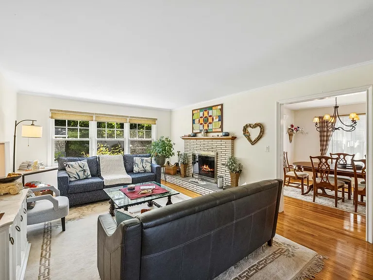 7 Linda Ln — Photo 15