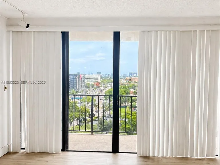 1470 NE 123rd St #A1011 — Photo 1