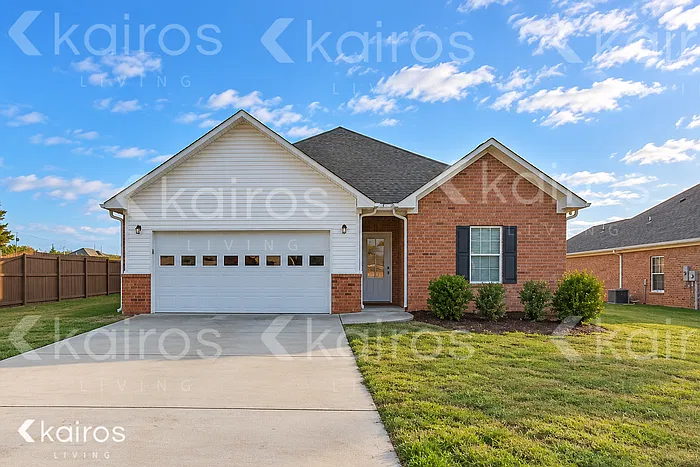 4 bed, 2.0 bath, 1620 sqft, $1,725 — Photo 1