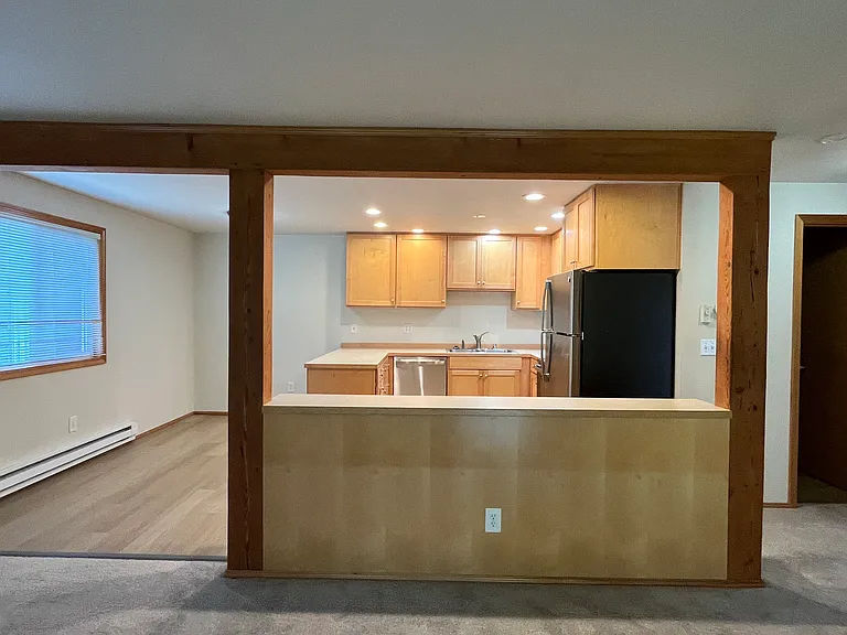 865 3rd Ave NW #4 — Photo 5