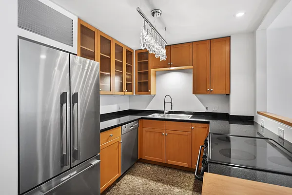 Rented by Compass | media 10