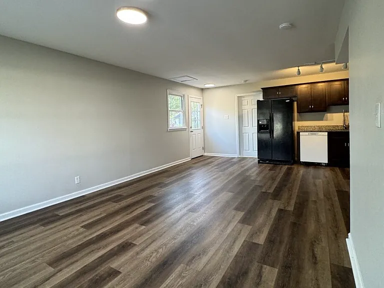 5214 Cedrus Cir — Photo 12