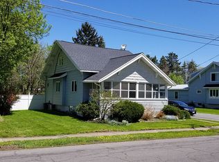 201 7th St, Liverpool, NY 13088