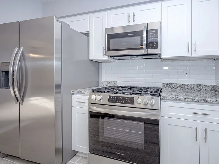 6672 Cortez Cir — Photo 14