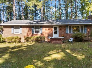 717 Lakeside Dr, Sanford, NC 27330