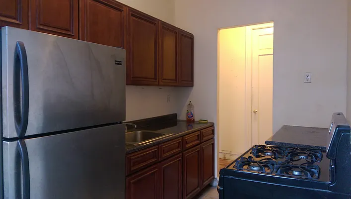 Rented by Lang Realty LLC | media 8