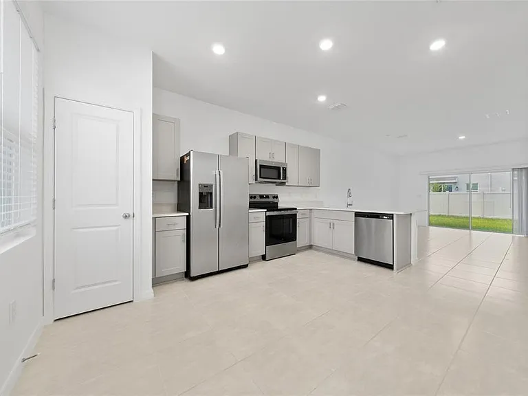 2916 Skyline Loop — Photo 7