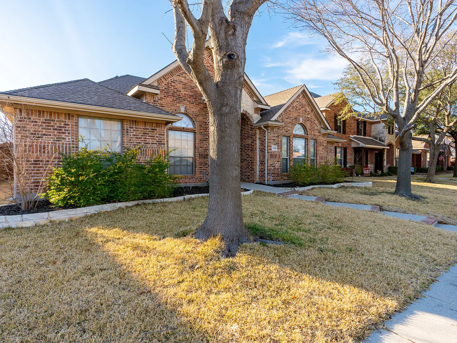 4 bed, 2515 sqft, $2,695 — Photo 3