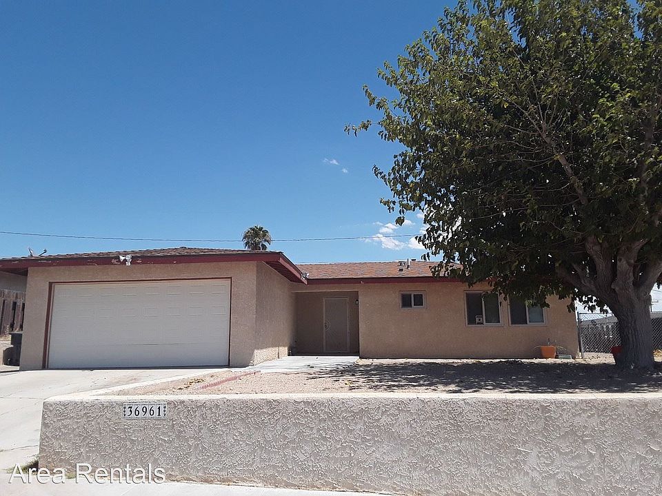 1st image of 36961 Weston Ave