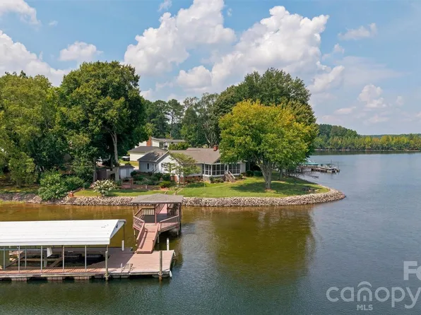 9109 Clement Cir, Terrell, NC 28682