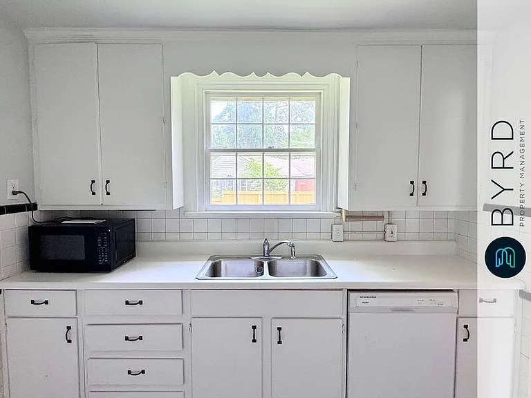 5914 Monument Ave — Photo 12