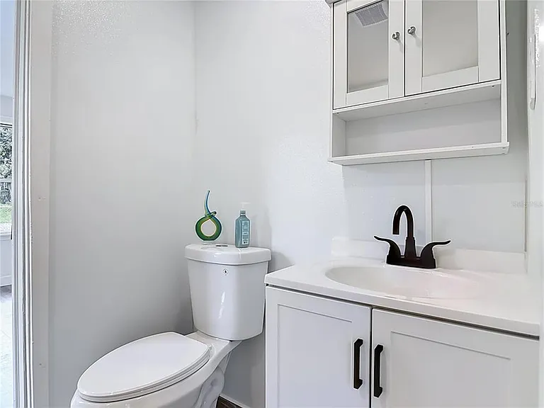 234 N Adams St — Photo 27
