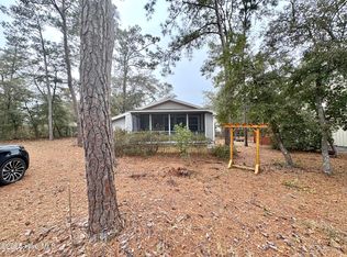 317 NE 42nd St, Oak Island, NC 28465