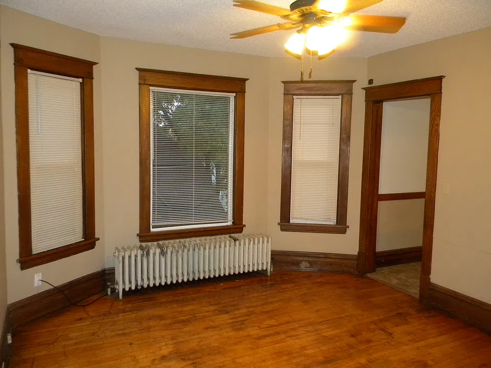 742 Buchanan St NE #3