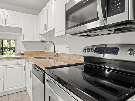 4th image of 7925 Fairview Dr APT 105