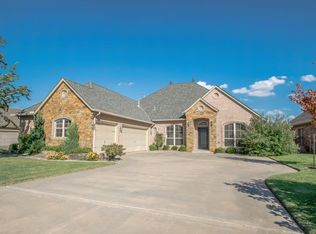 12304 Chateaux Rd, Oklahoma City, OK 73142
