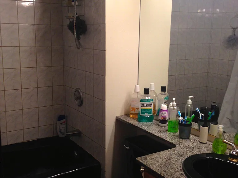 1031 W Dakin St #1 — Photo 12