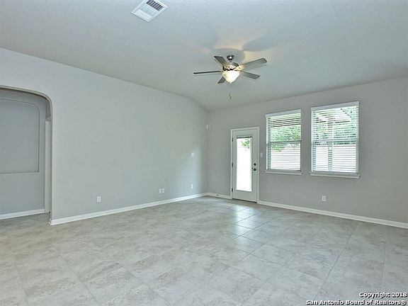 5th image of 8225 Oak Harvest Dr